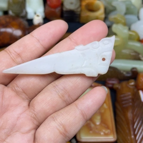 和田玉未镶嵌颈饰11