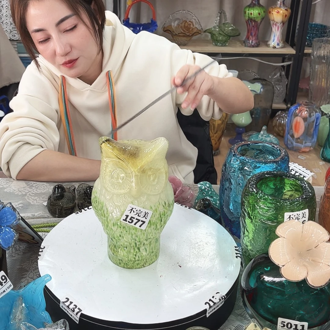 1577 家悦琉璃工艺品不完美