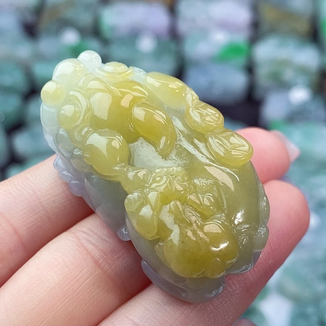 颈饰未镶嵌翡翠天然