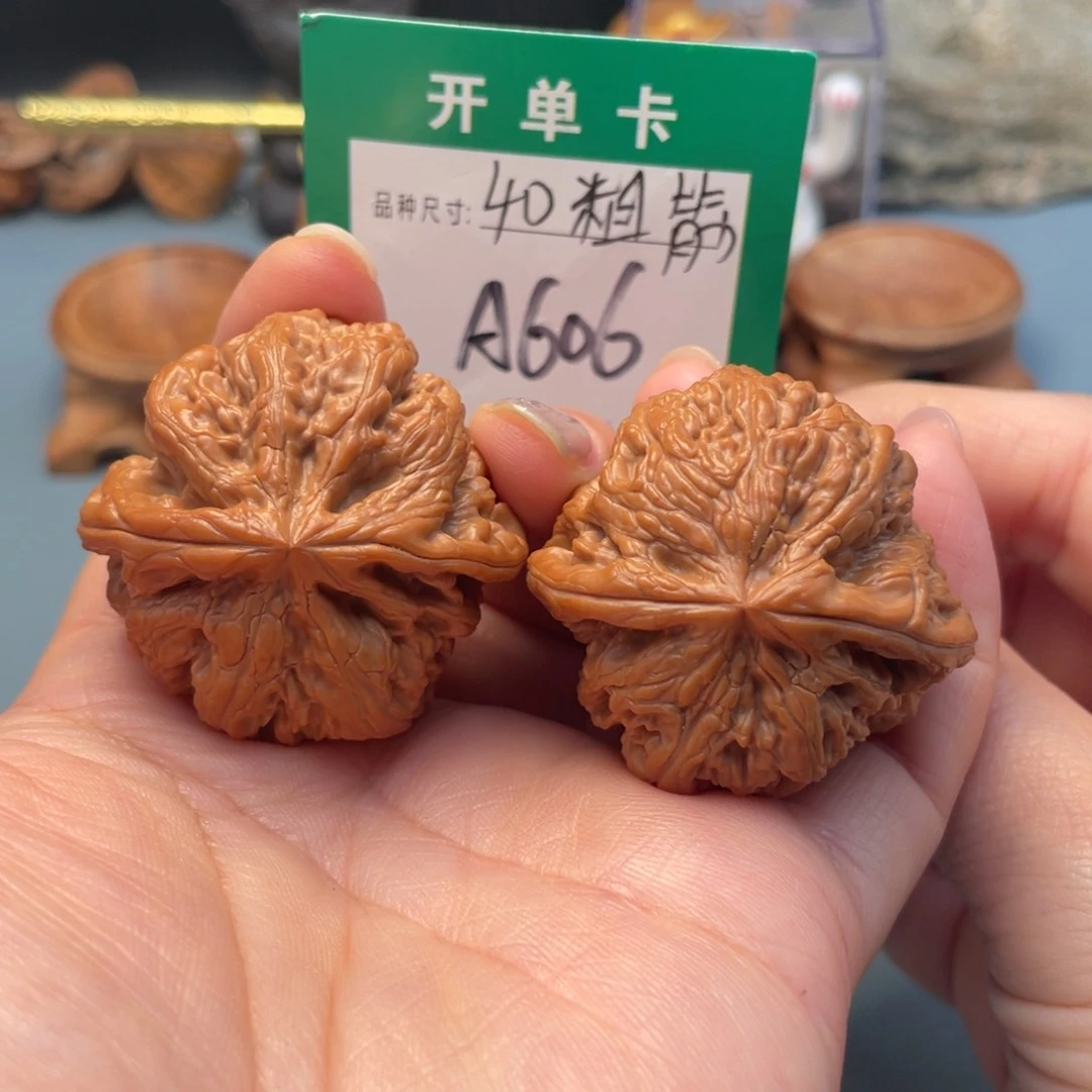 吊坠桃核文玩核桃