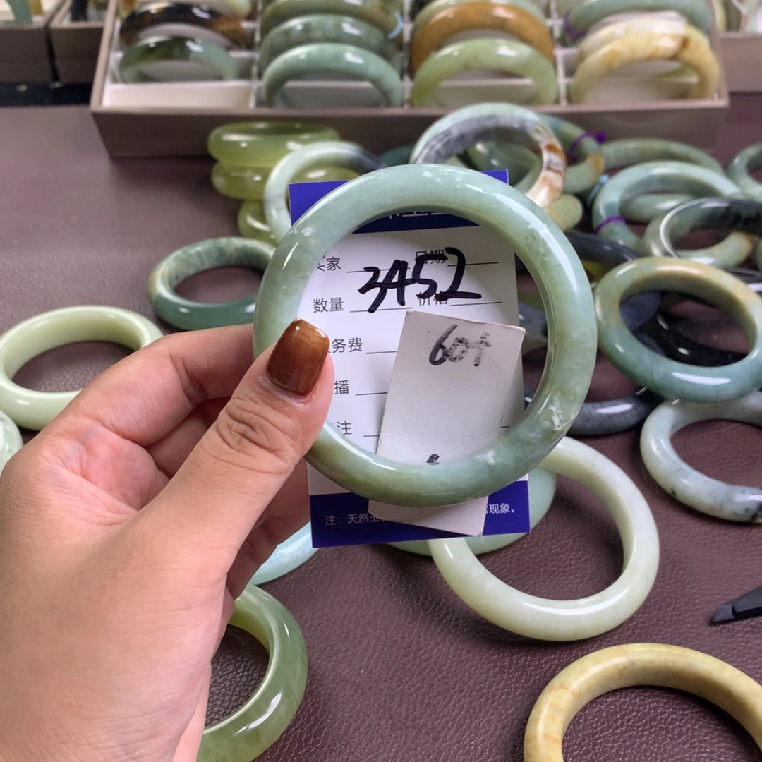 未镶嵌蛇纹石玉手镯3452