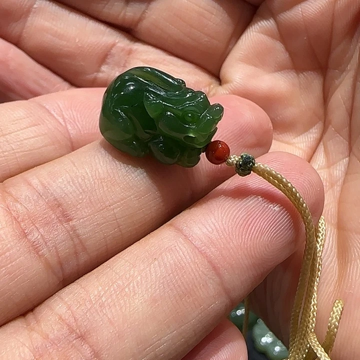 和田玉（碧玉）未镶嵌颈饰