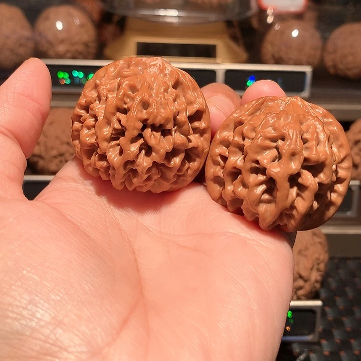 放***辰文玩核桃把件秦闷