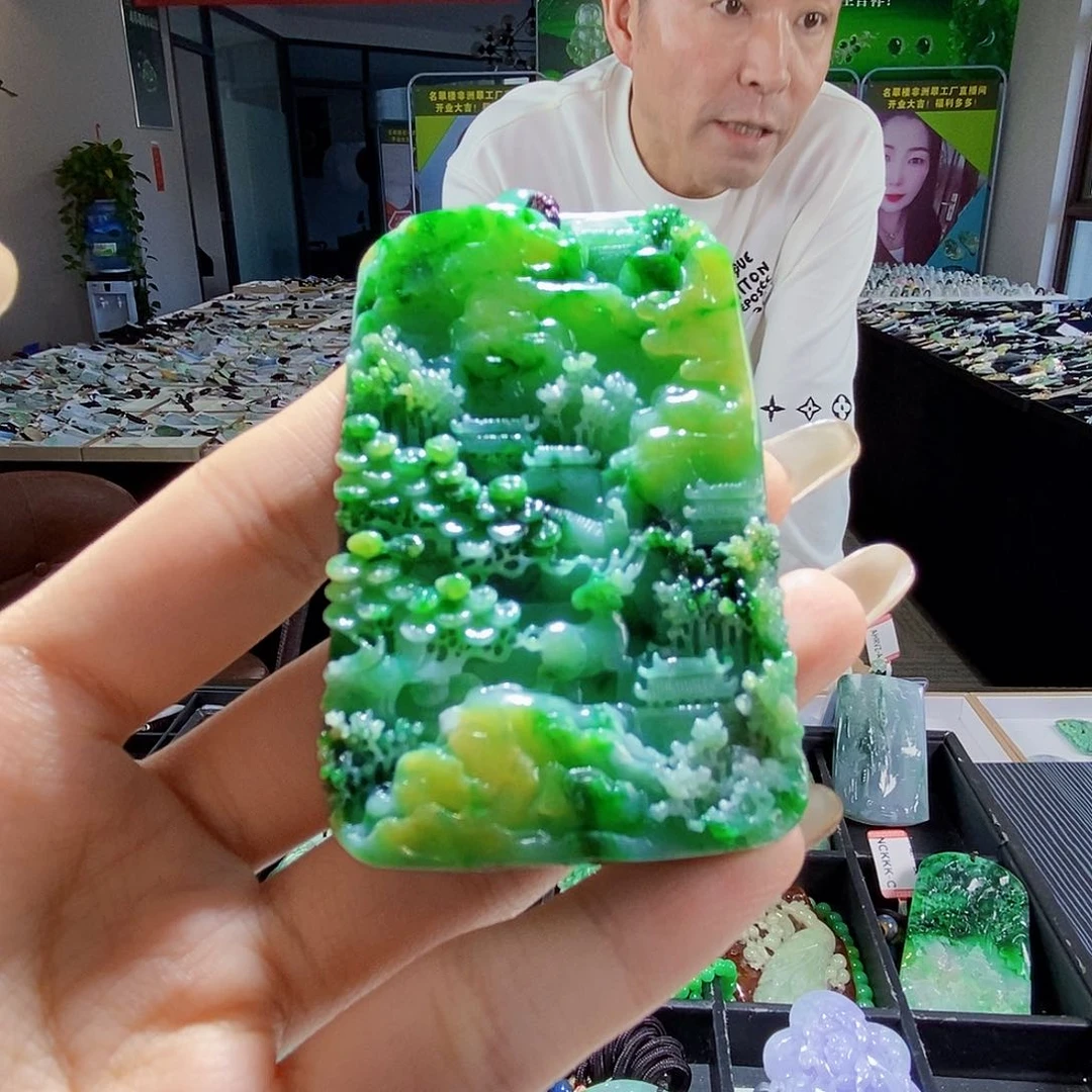 颈饰未镶嵌翡翠翡翠