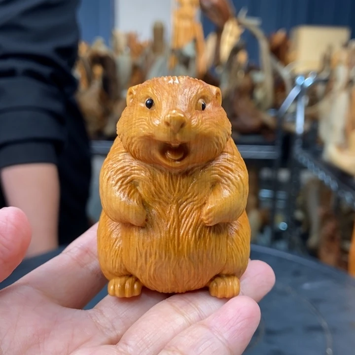 柏木（崖柏）土拨鼠