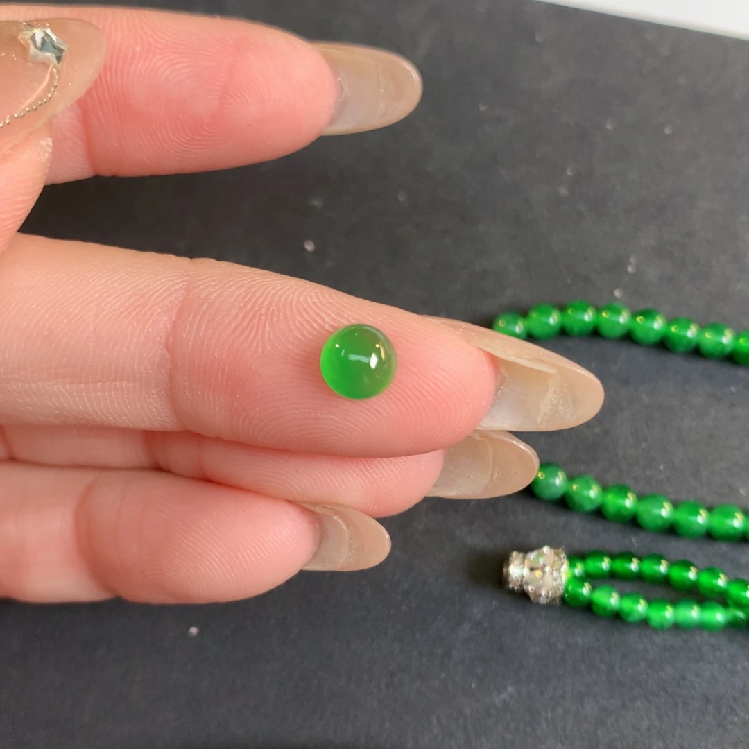 翡翠裸石6.8/3.1翡翠翡翠