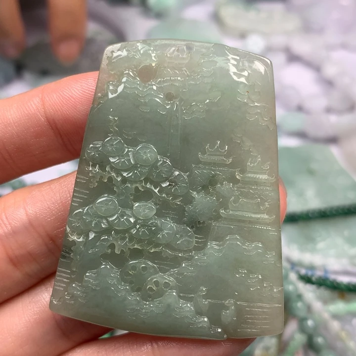 翡翠未镶嵌颈饰翡翠