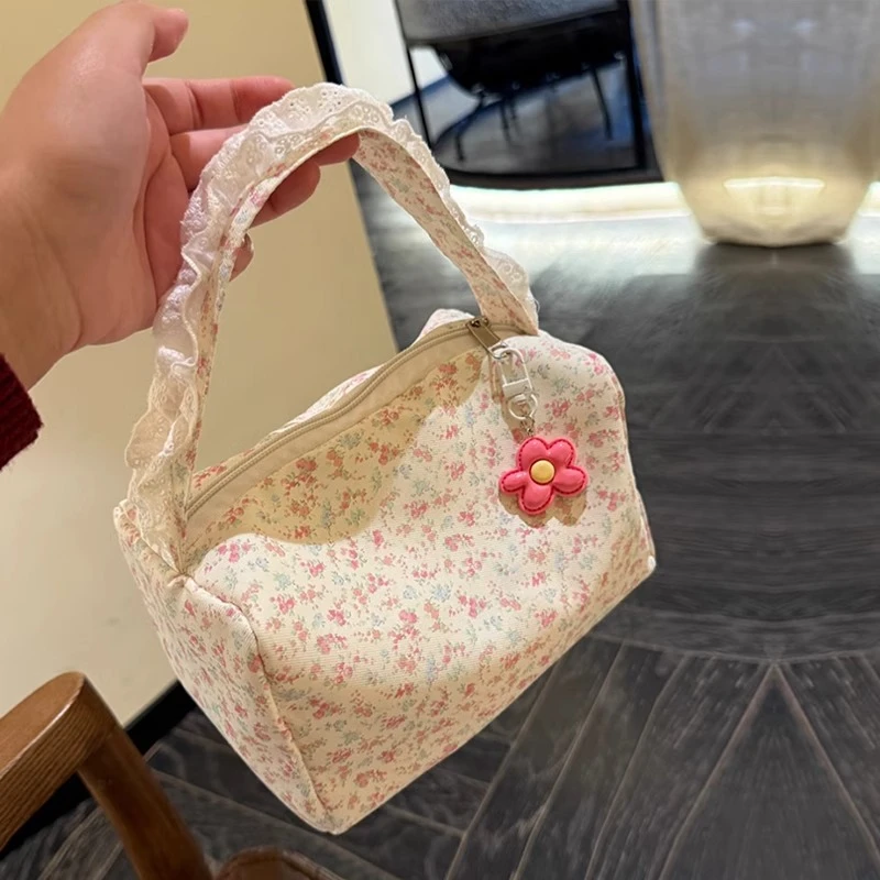 小碎花化妆包女高颜值大容量旅行外出便携手提包化妆品立收纳包