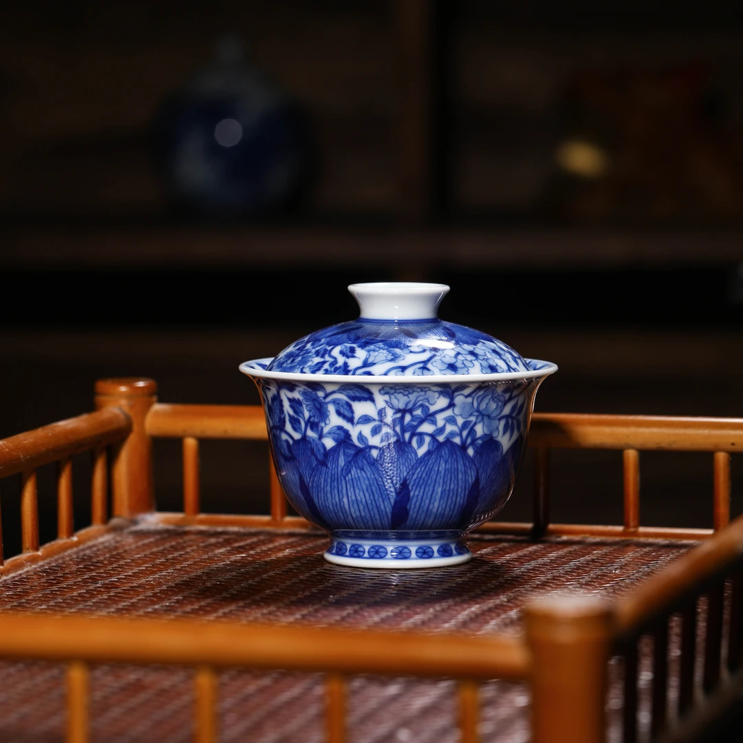 【盖世风华】【精品】超润轻薄雅致青花荷花元宝岩茶小盖碗