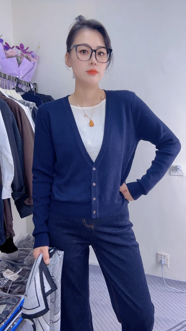 L S 假两件开衫毛衣送丝巾 毛针织衫假两件毛衣女装针织常规袖V领