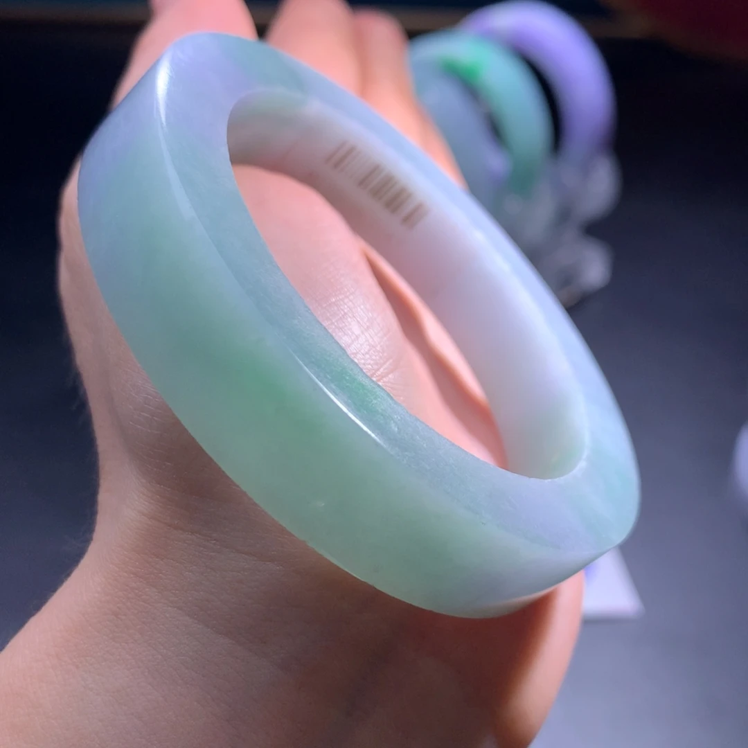 未镶嵌特价大漏定制翡翠