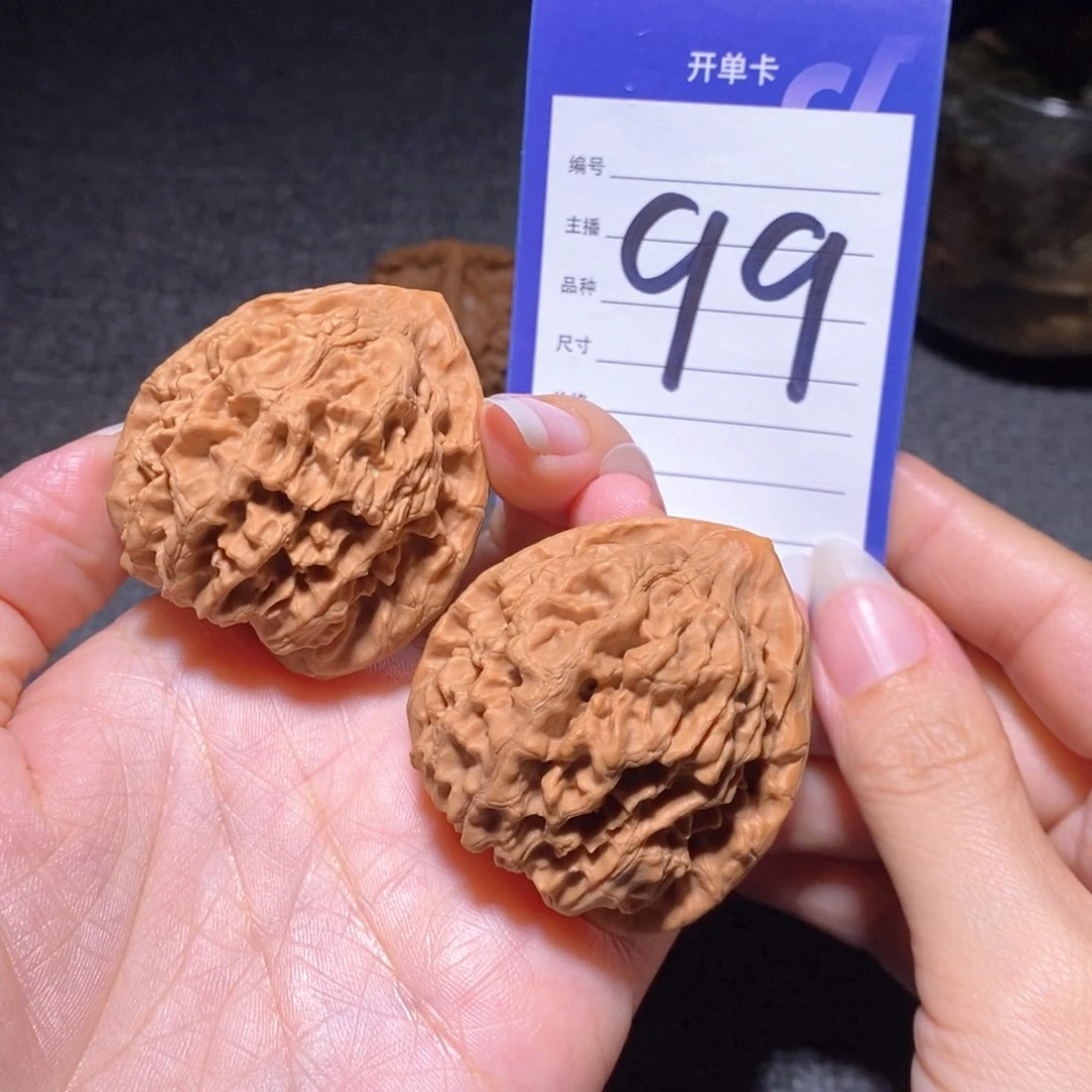 卤***泥文玩核桃把件秤砣