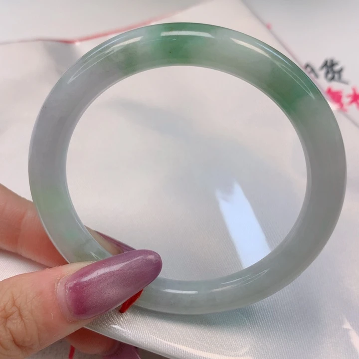 翡翠手镯（圆镯）未镶嵌
