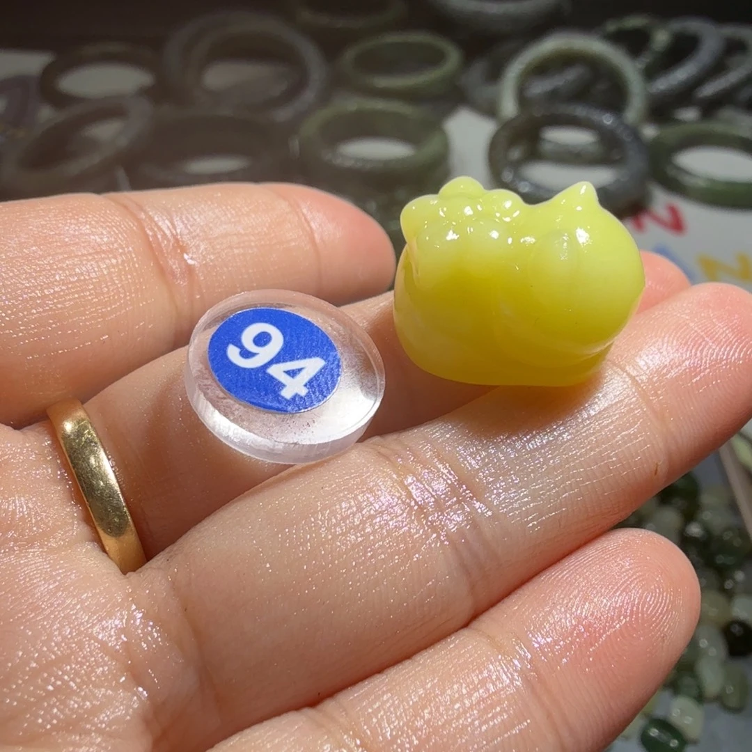 和田玉未镶嵌珠宝奇石