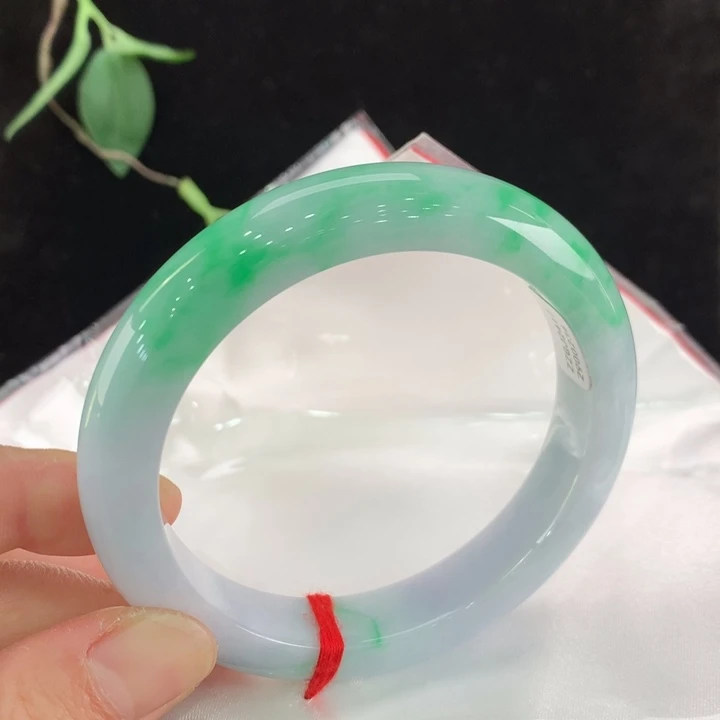 翡翠手镯未镶嵌111/0234