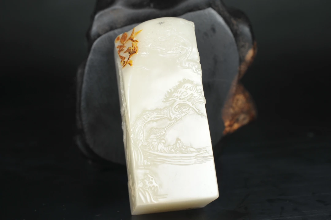 寿山石白纹洋博意钮章