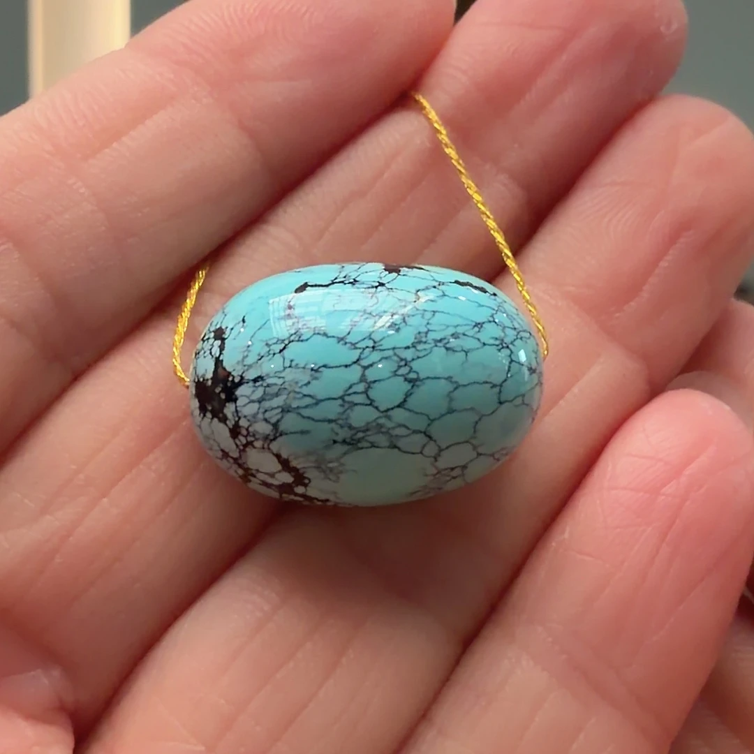 绿松石未镶嵌颈饰