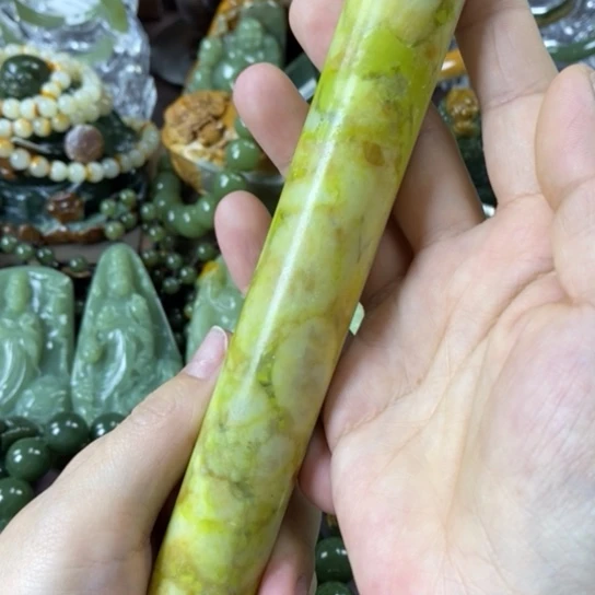 蛇纹石玉赶面棍未镶嵌