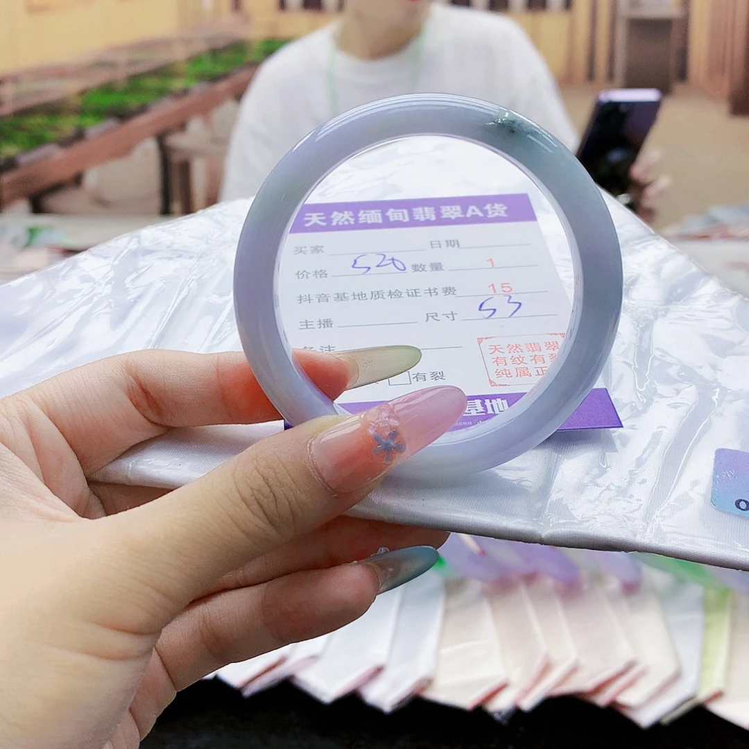 翡翠手镯未镶嵌679900998900099999000
