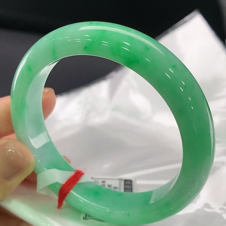 翡翠手镯未镶嵌正圈54