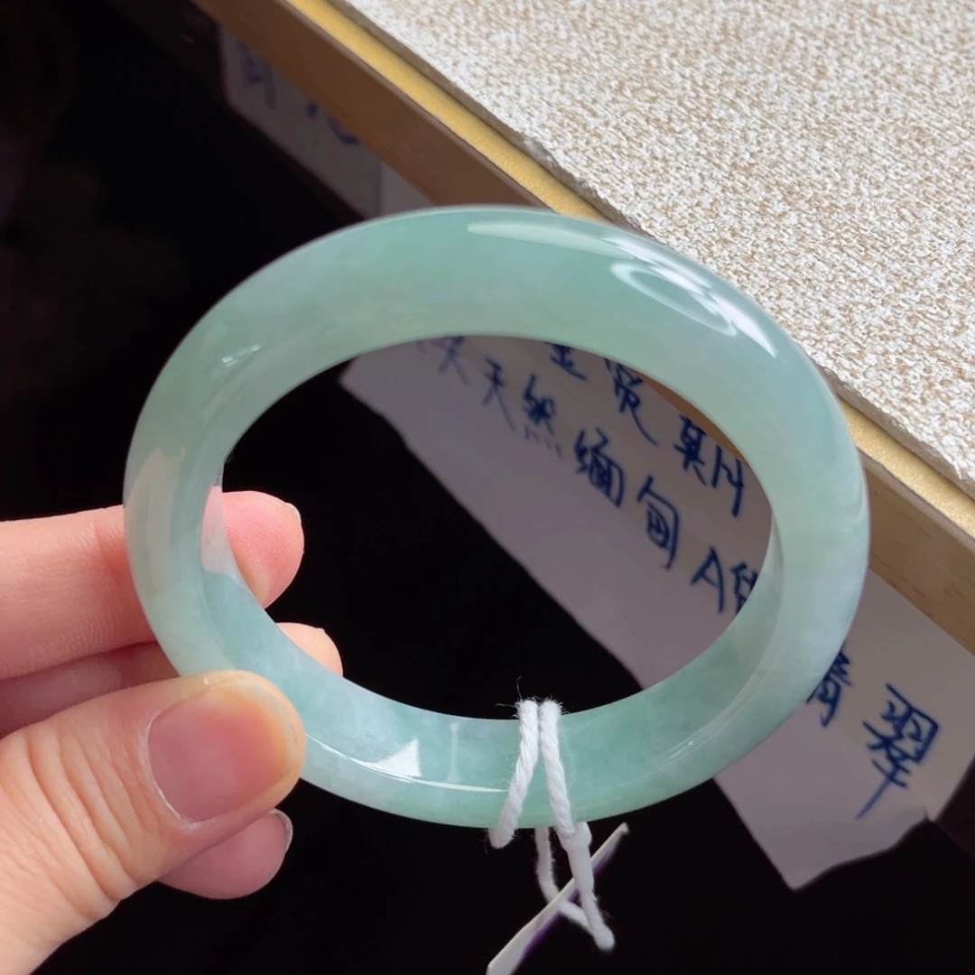 翡翠未镶嵌手镯手镯