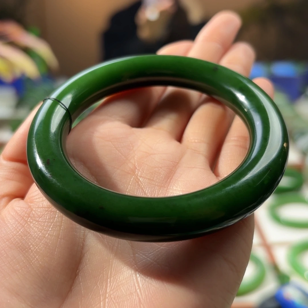 未镶嵌手镯和田玉（碧玉）55.56