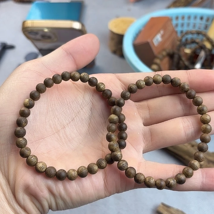 沉香碎屑沉香奇楠沉香乌身圆珠单圈多样性发一