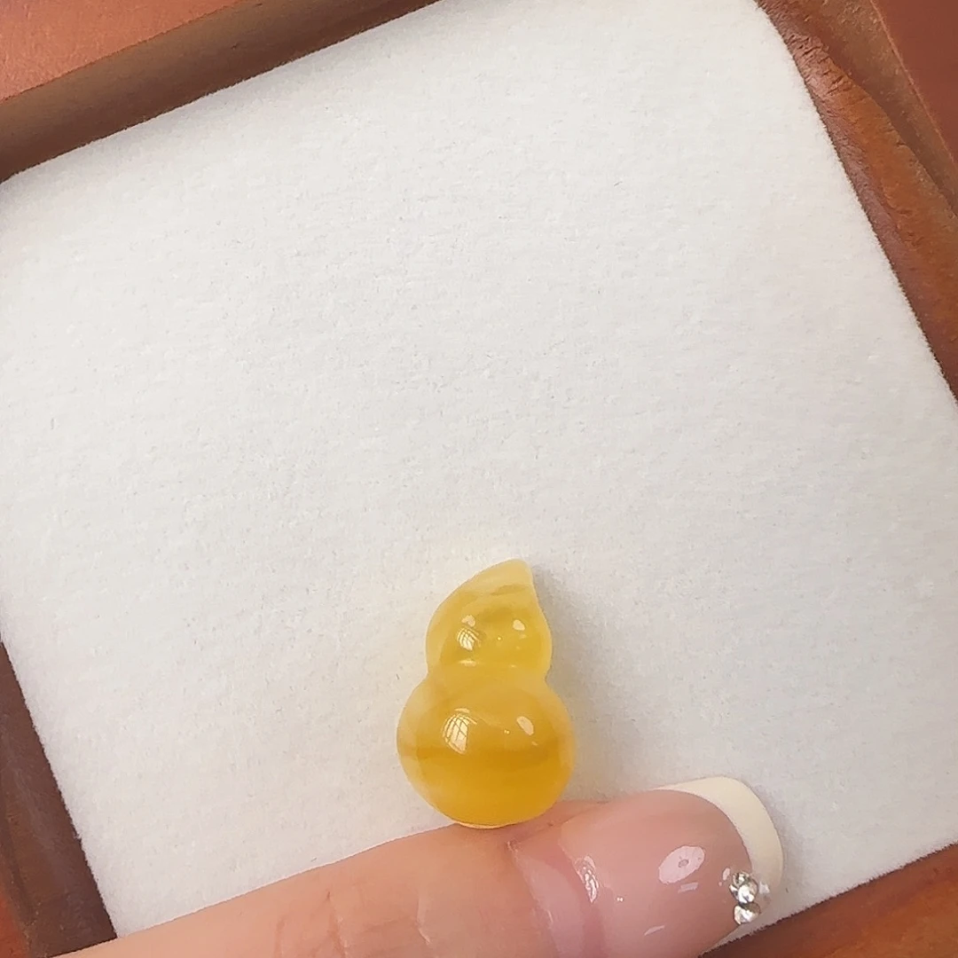 琥珀珠宝奇石未镶嵌菜***睡