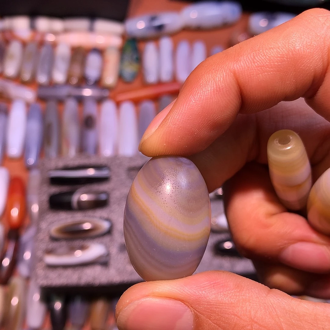 k***i未镶嵌颈饰玛瑙/玉髓