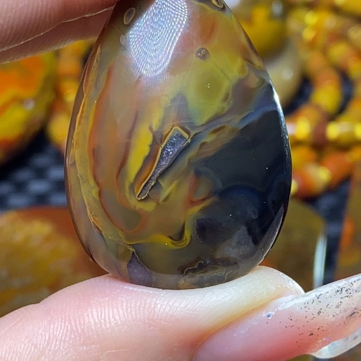 玛瑙/玉髓颈饰未镶嵌