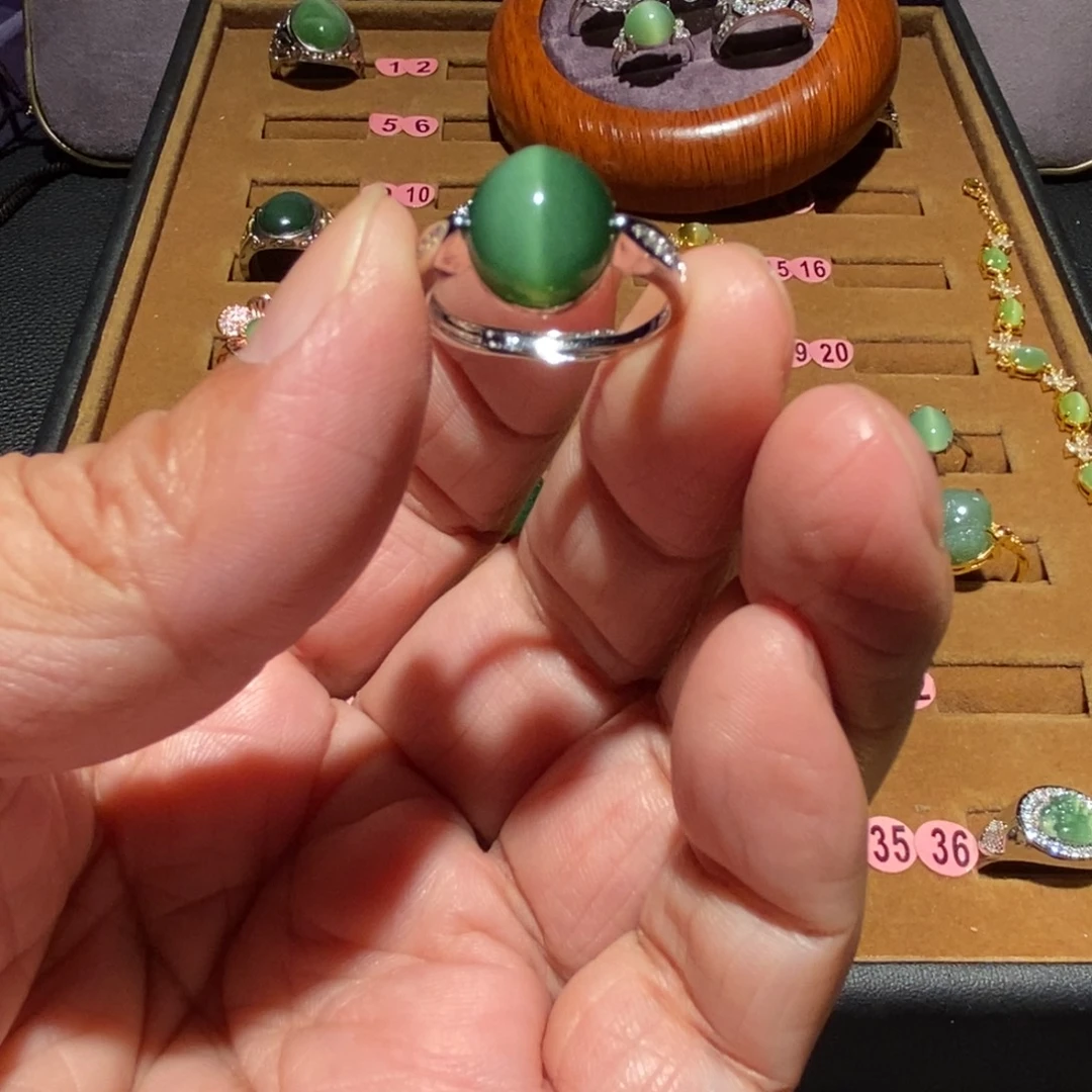 和田玉未镶嵌戒指