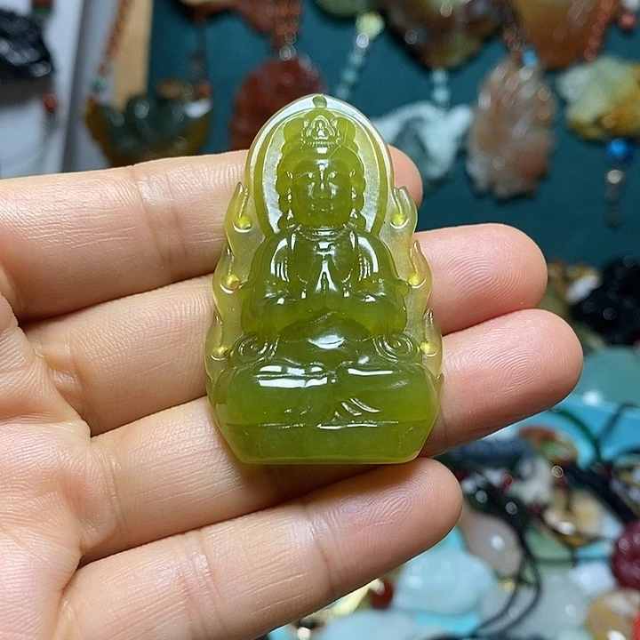 翡翠未镶嵌吊坠(赠链)