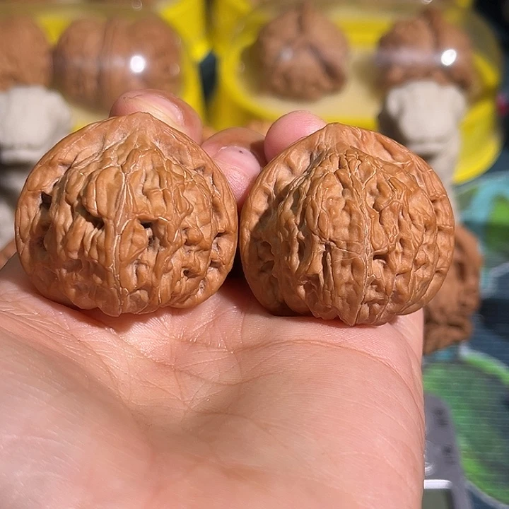 符***核桃野生果全品老树红皮