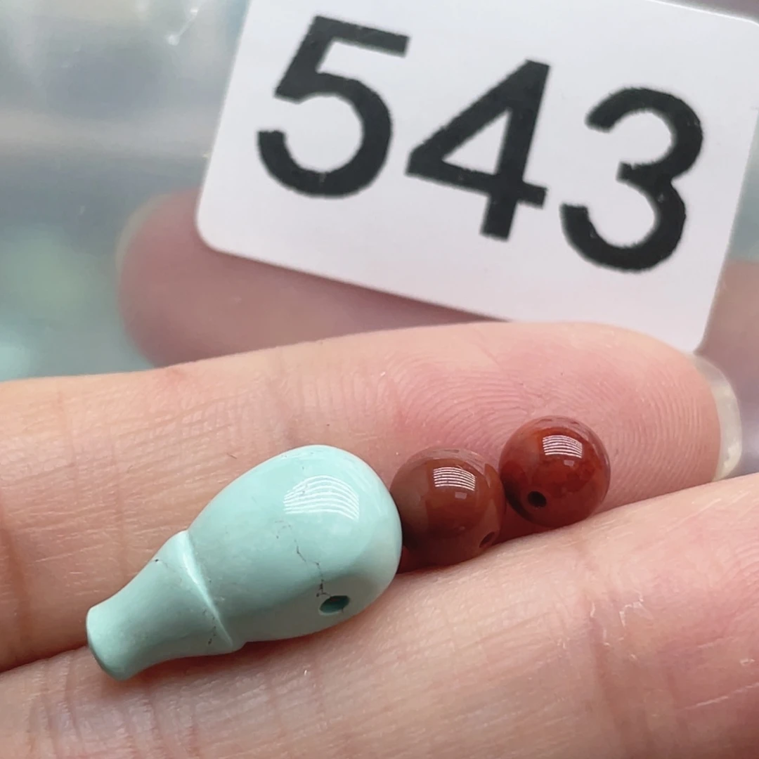 南红玛瑙未镶嵌珠宝奇石