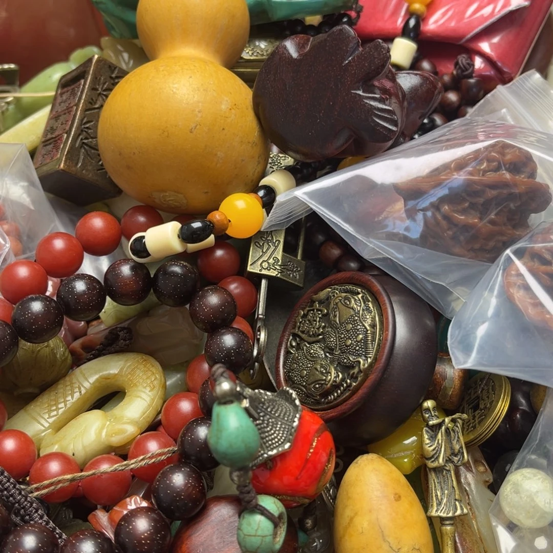 查罗石合金颈饰挂件一个一拍