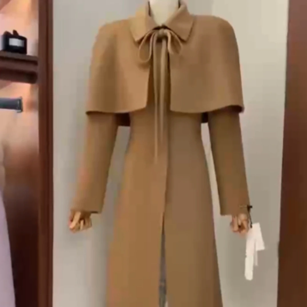 【金雪儿】气质名媛风斗篷毛呢大衣披肩可拆