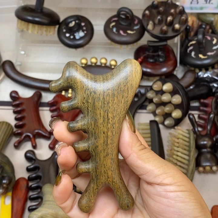 绿檀四合一按摩梳