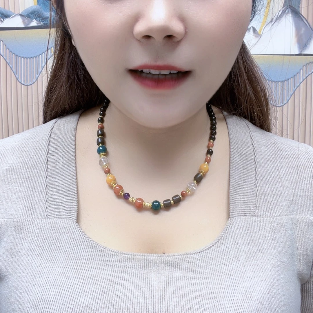 翡翠未镶嵌颈饰项链