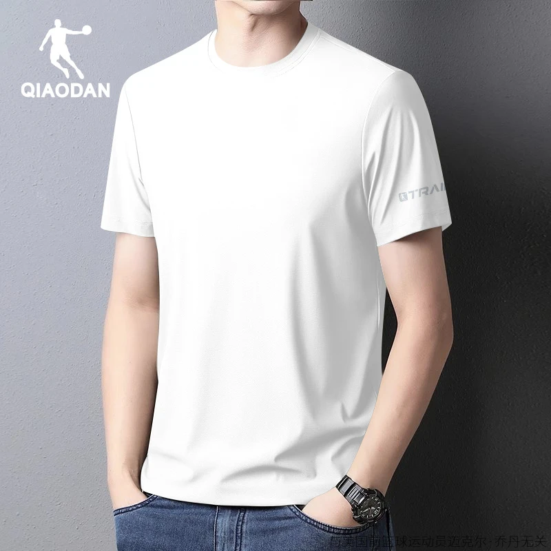 乔丹冰丝短袖男2025夏季白色圆领t恤半袖男宽松跑步运动上衣男装