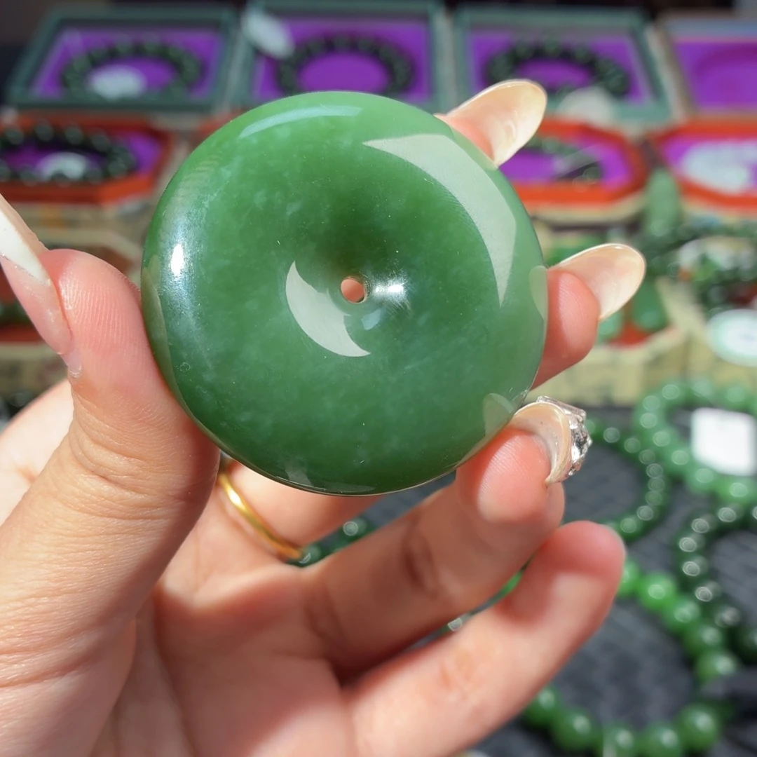 和田玉（碧玉）未镶嵌颈饰