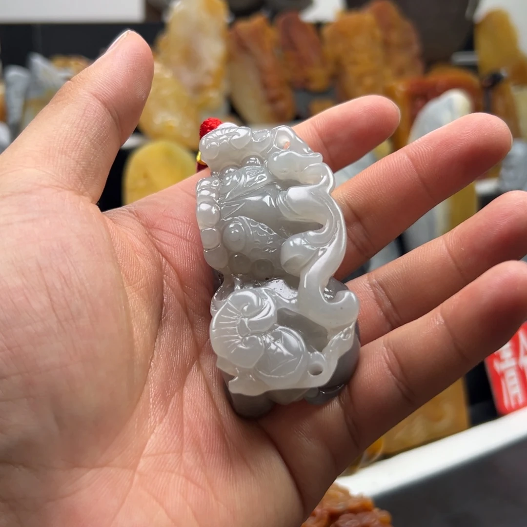 石英质玉（黄龙玉）未镶嵌黄龙玉