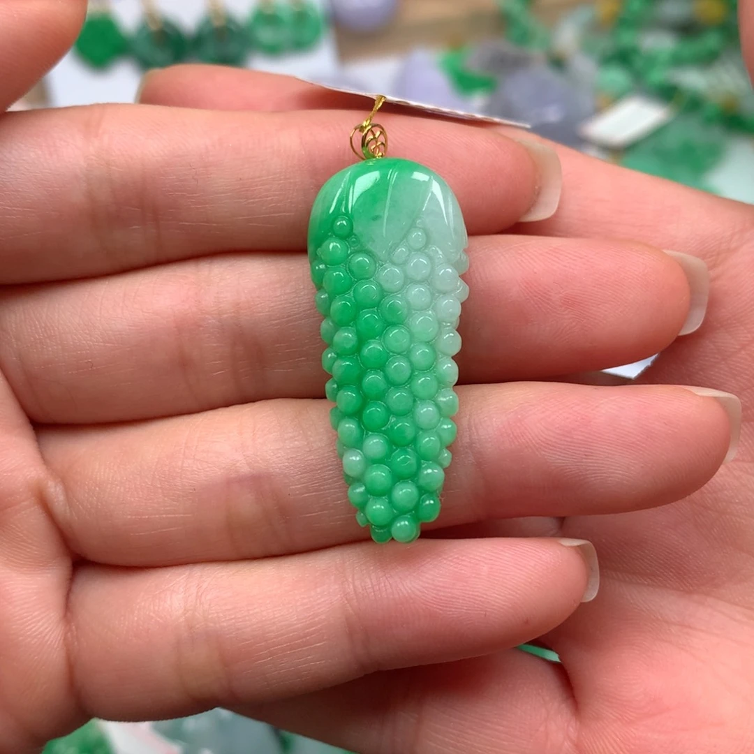 吊坠(不含链)未镶嵌翡翠{****}