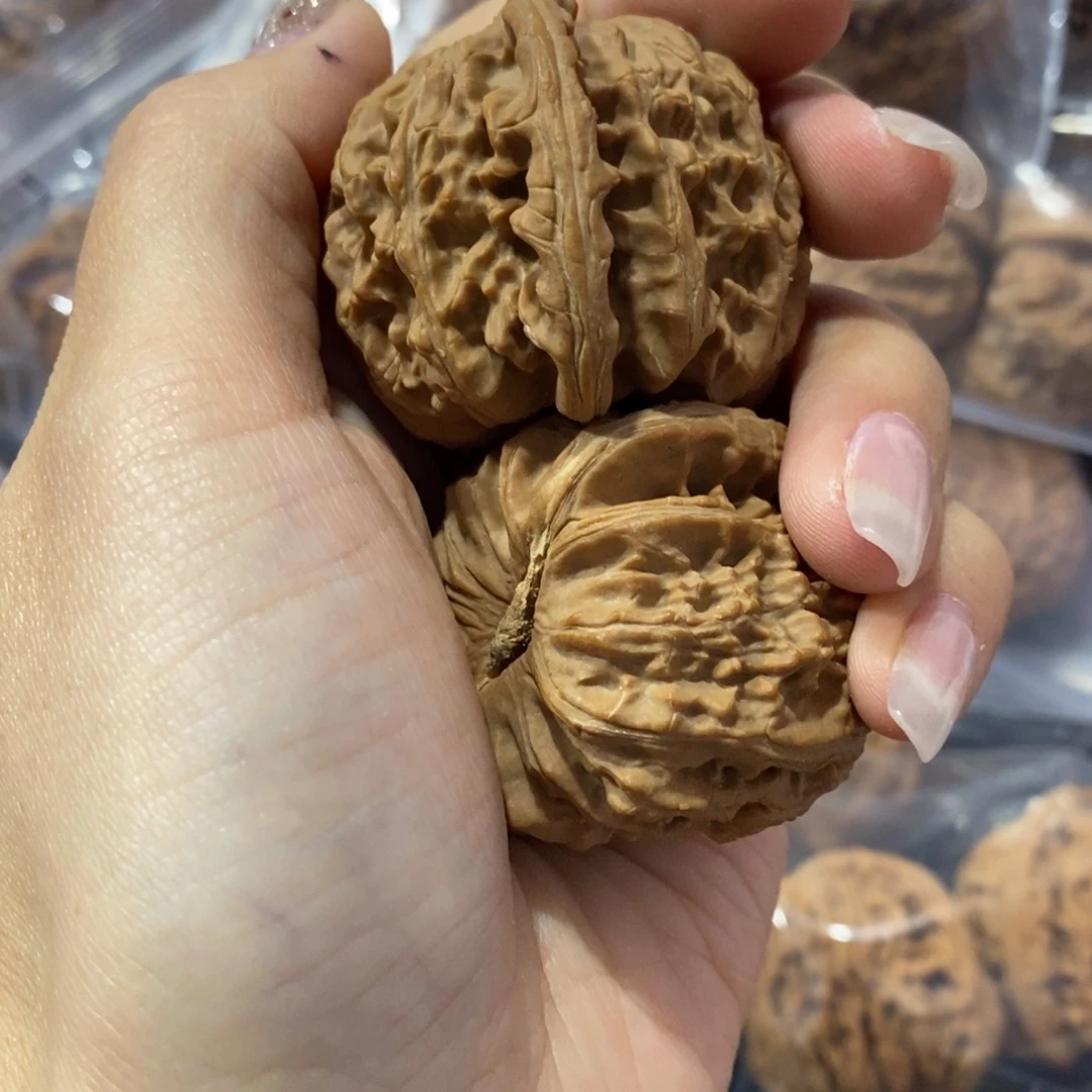 猴头核桃吊坠白狮子100