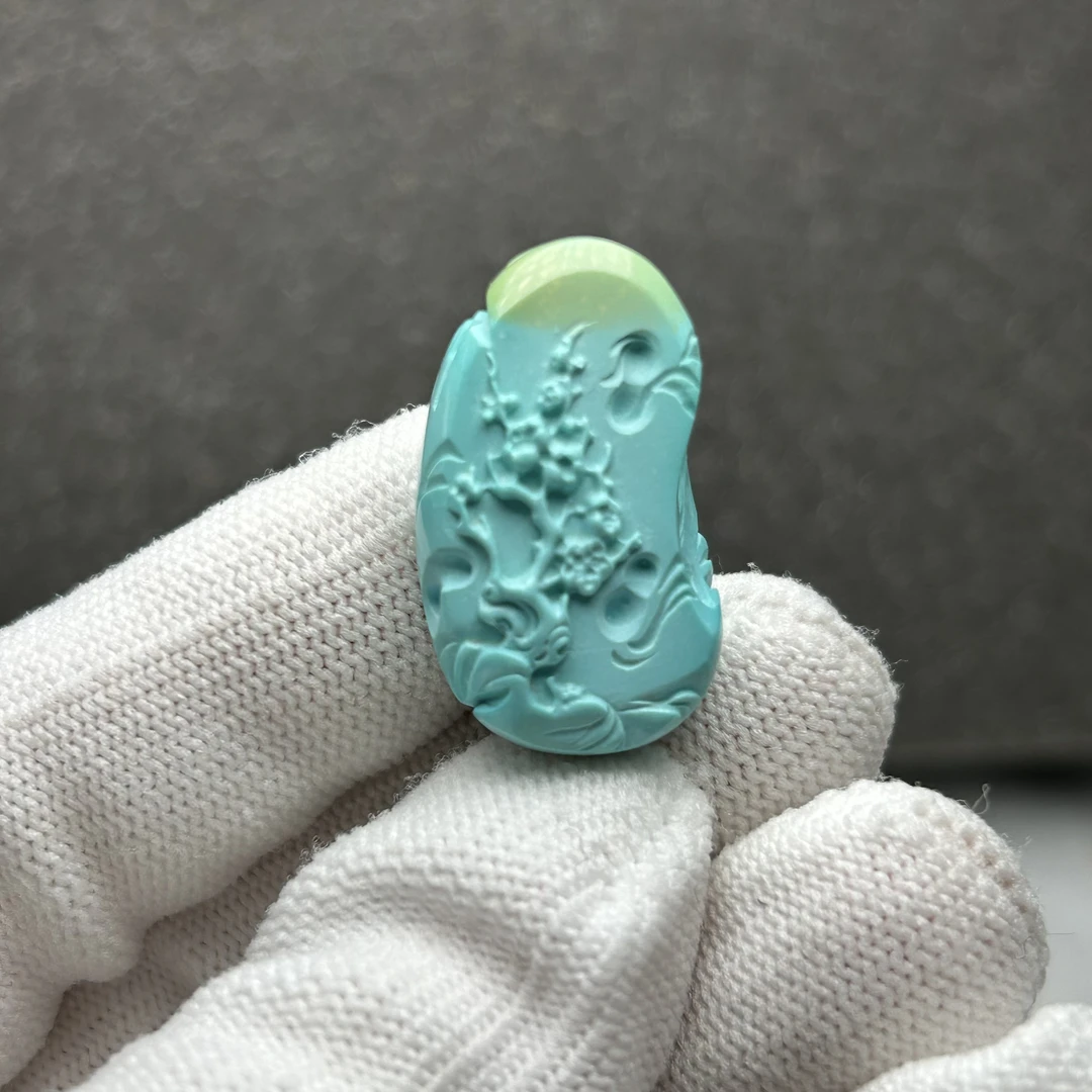 原矿绿松石高瓷精雕梅兰牌