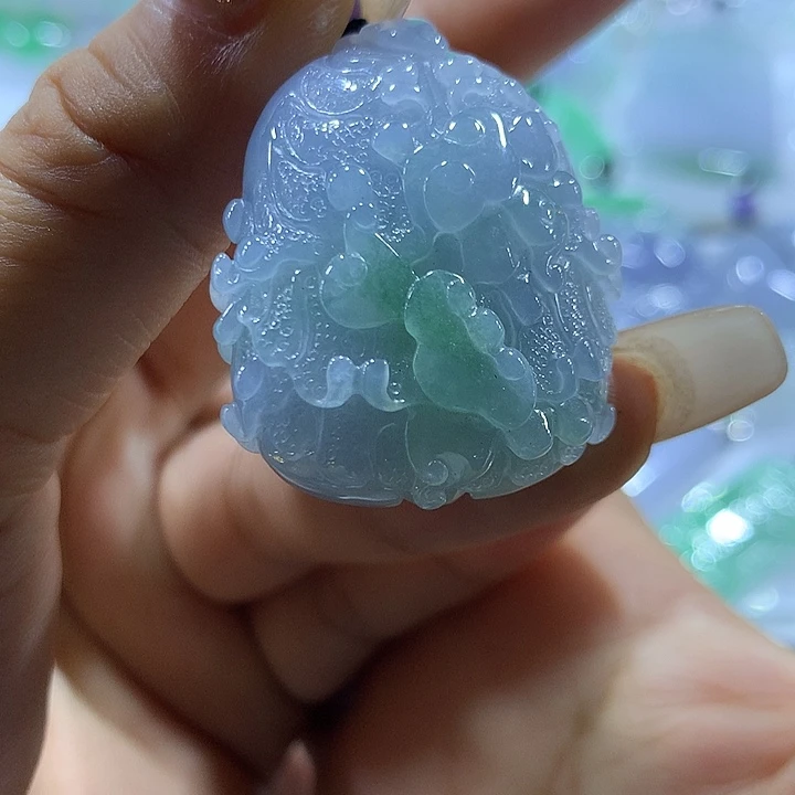 翡翠未镶嵌颈饰天然翡翠A货吊坠