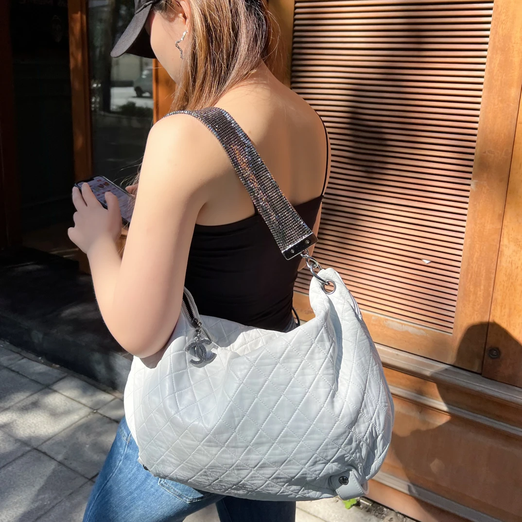 95新 Chanel/香奈儿 鎏金链条hobo元宝腋下包