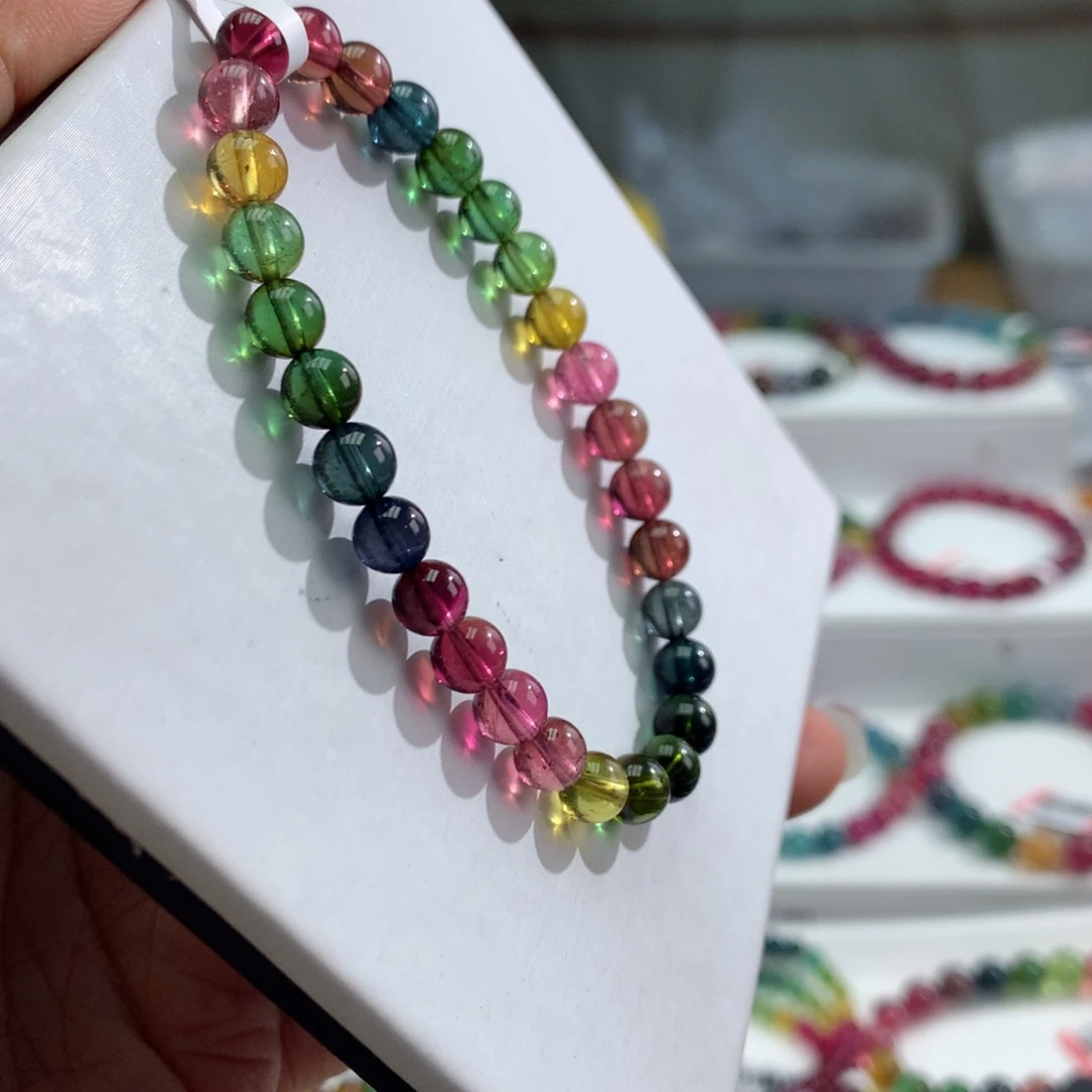 碧玺手链未镶嵌     6mm。