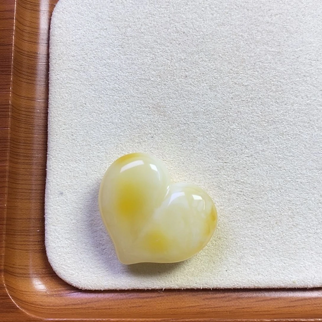 吊坠橄榄核大屁桃