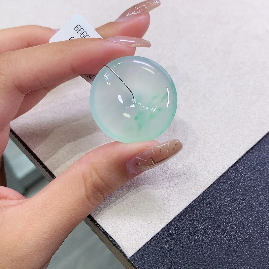 翡翠未镶嵌吊坠(不含链)29.6-6