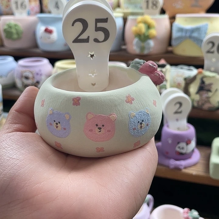 25…..手工手绘花盆